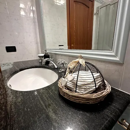 Tranquillo Stazione Serenissima, 2 Stanze Private E Cucina Condivisa Con L'host Habitación en casa particular