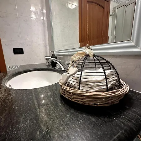 Tranquillo Stazione Serenissima, 2 Stanze Private E Cucina Condivisa Con L'host * Roma
