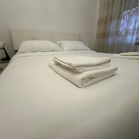Tranquillo Stazione Serenissima, 2 Stanze Private E Cucina Condivisa Con L'host Roma