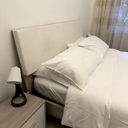 Tranquillo Stazione Serenissima, 2 Stanze Private E Cucina Condivisa Con L'host Kwatera prywatna